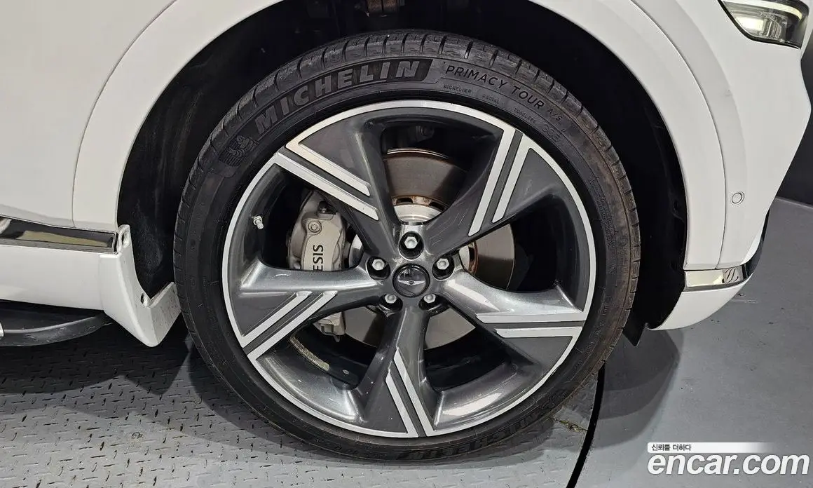 Genesis GV80 2024 2.5 автомат (гидро), фото 6 Genesis GV80 2024 2.5 автомат (гидро), фото 6