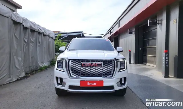 GMC Yukon 2021 6.2 автомат (гидро), миниатюра 3 GMC Yukon 2021 6.2 автомат (гидро), миниатюра 3