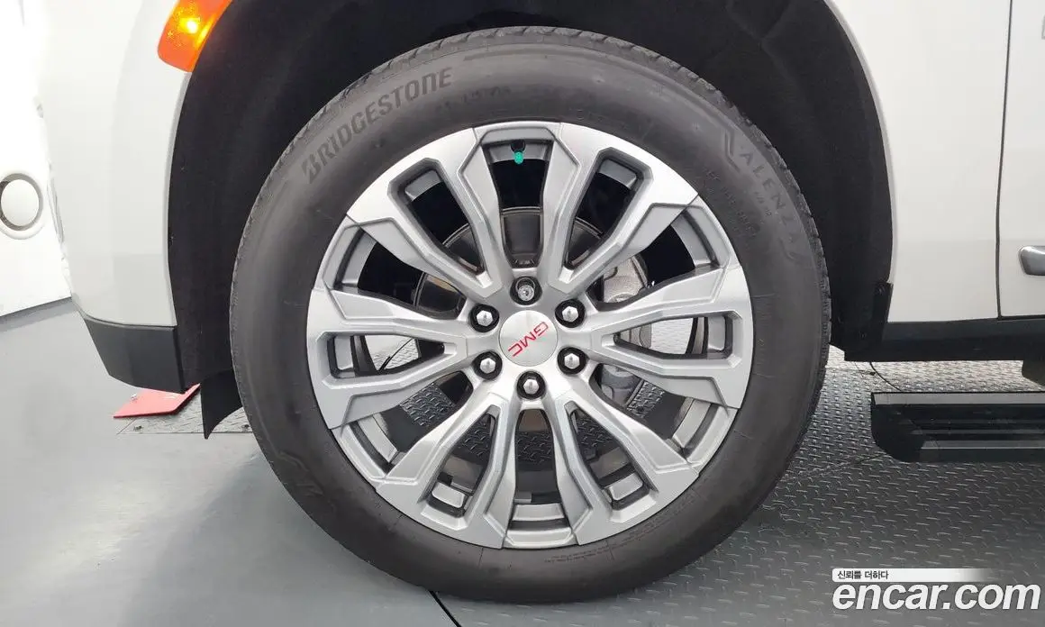 GMC Yukon 2021 6.2 автомат (гидро), фото 5 GMC Yukon 2021 6.2 автомат (гидро), фото 5