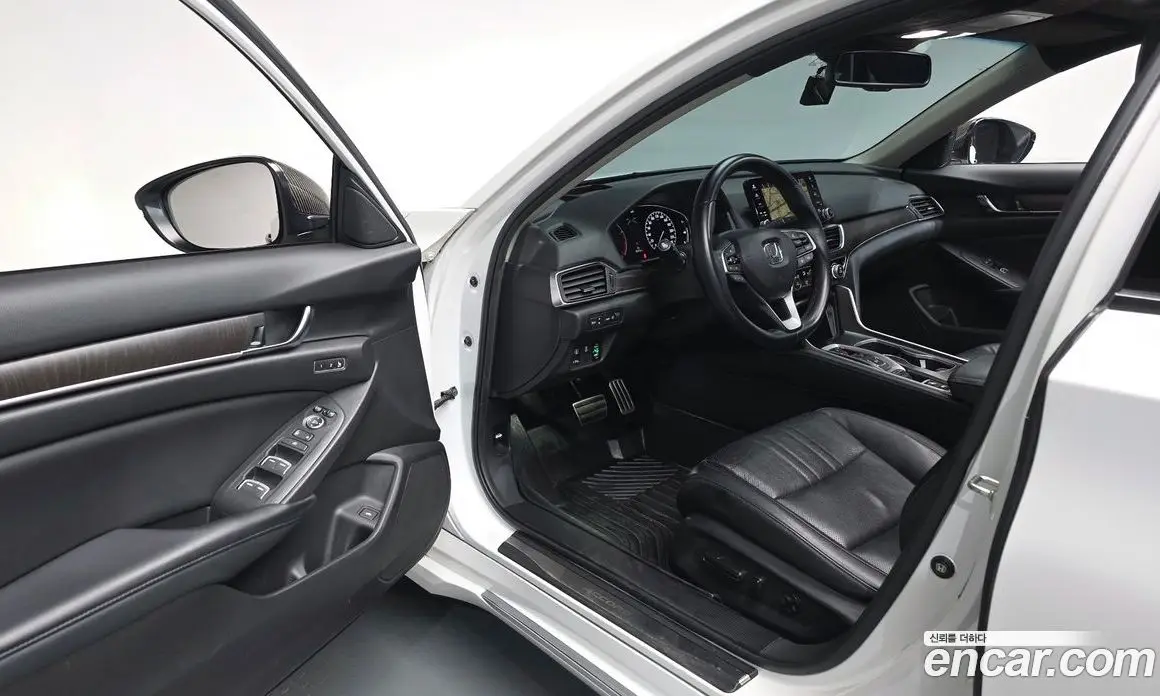 Honda Accord 2018 2.0 автомат (гидро), фото 12 Honda Accord 2018 2.0 автомат (гидро), фото 12