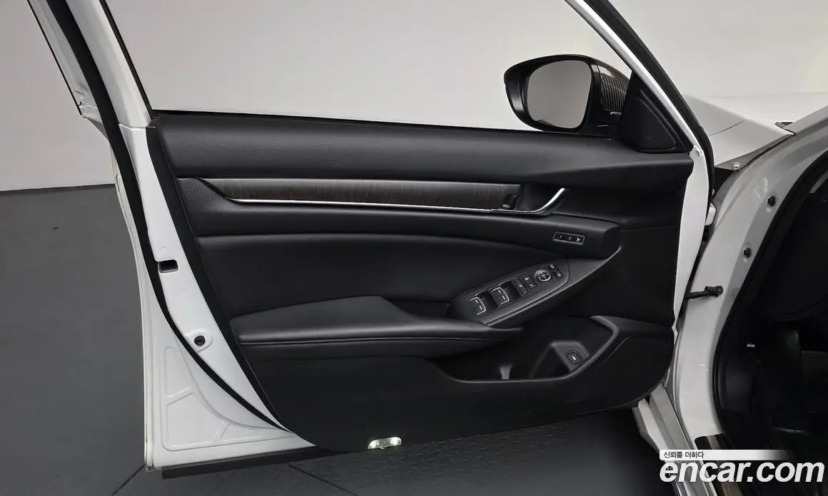 Honda Accord 2018 2.0 автомат (гидро), фото 13 Honda Accord 2018 2.0 автомат (гидро), фото 13