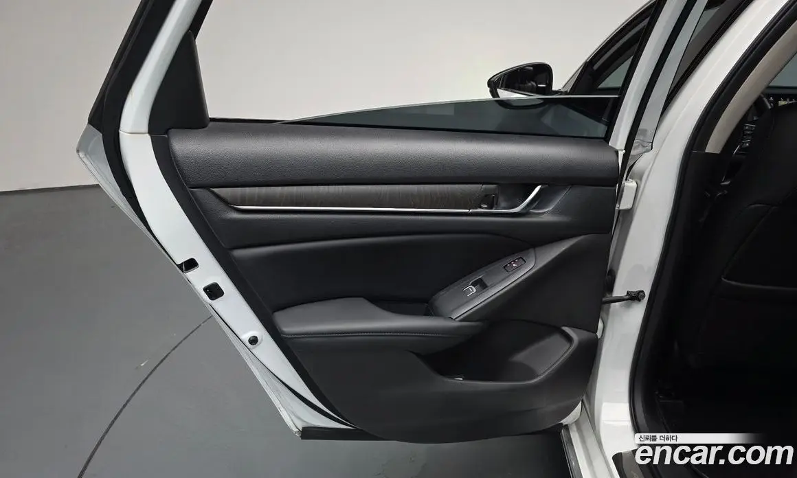 Honda Accord 2018 2.0 автомат (гидро), фото 14 Honda Accord 2018 2.0 автомат (гидро), фото 14