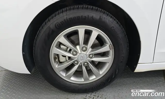 Hyundai Avante 2019 1.6 автомат (гидро), миниатюра 5