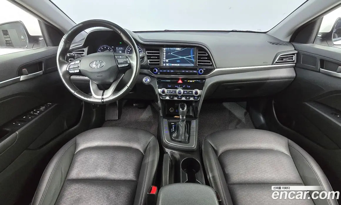 Hyundai Avante 2019 1.6 автомат (гидро), фото 10