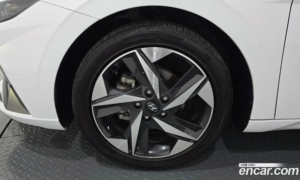Hyundai Avante 2021 1.6 автомат (гидро), фото 5 Hyundai Avante 2021 1.6 автомат (гидро), фото 5