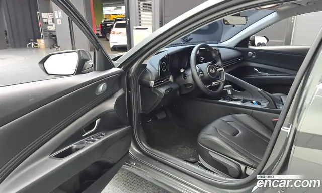 Hyundai Avante 2023 1.6 автомат (гидро), миниатюра 10 Hyundai Avante 2023 1.6 автомат (гидро), миниатюра 10