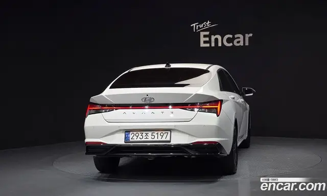 Hyundai Avante 2023 1.6 автомат (гидро), миниатюра 4