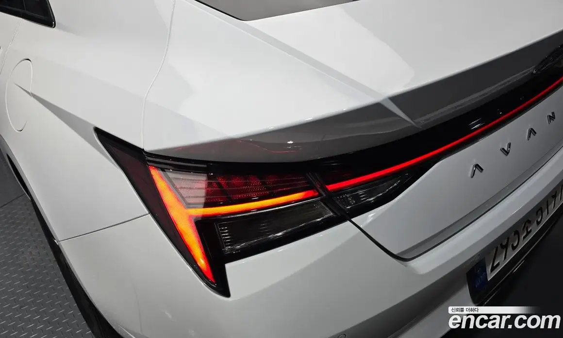 Hyundai Avante 2023 1.6 автомат (гидро), фото 9