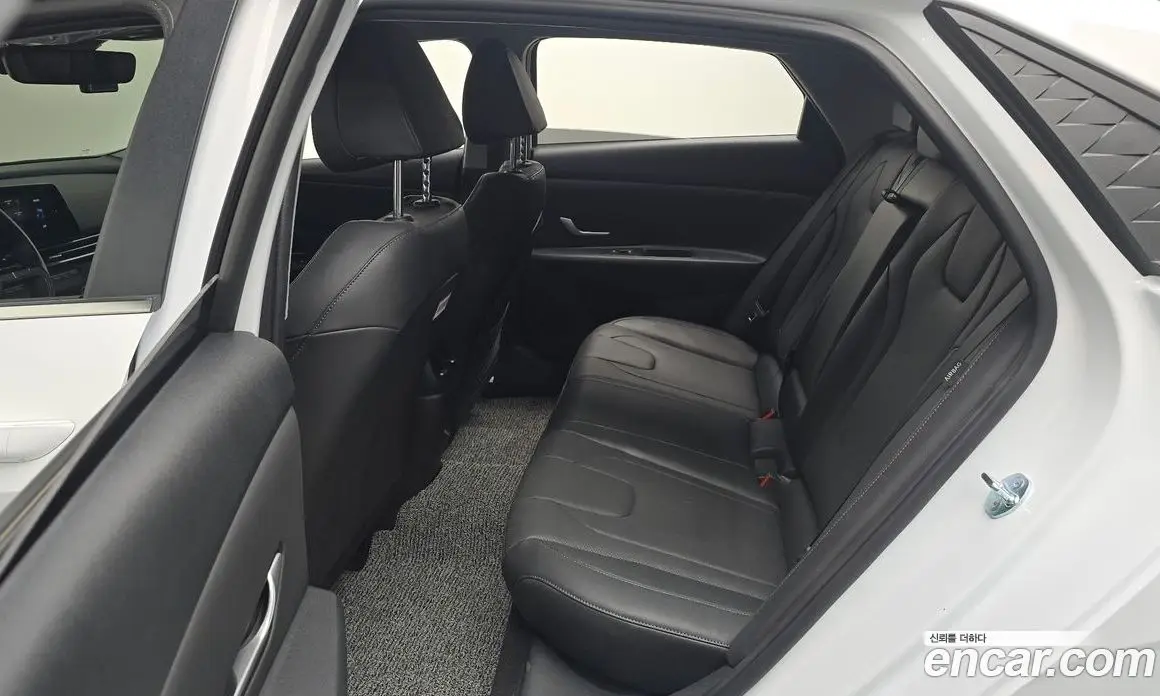 Hyundai Avante 2025 1.6 автомат (гидро), фото 18 Hyundai Avante 2025 1.6 автомат (гидро), фото 18
