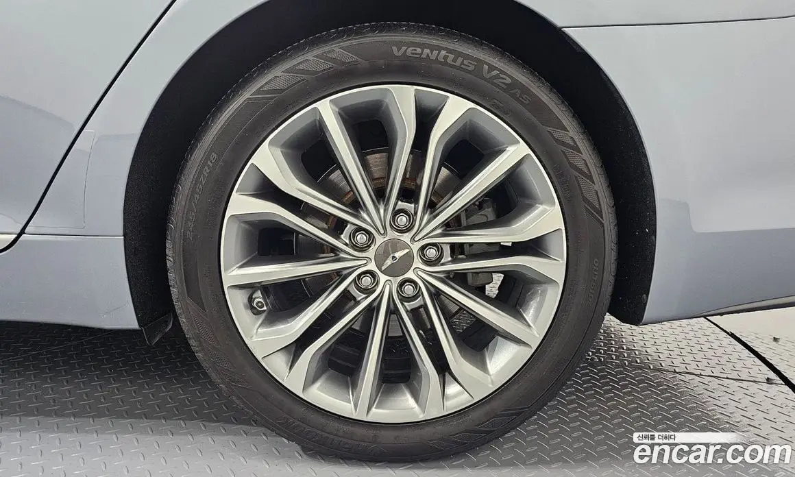 Hyundai Genesis 2015 3.3 автомат (гидро), фото 7