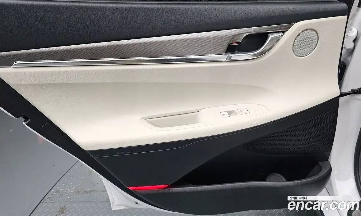 Hyundai Grandeur 2022 2.5 автомат (гидро), фото 15
