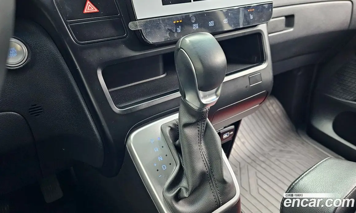 Hyundai Staria 2022 2.2 автомат (гидро), фото 12 Hyundai Staria 2022 2.2 автомат (гидро), фото 12