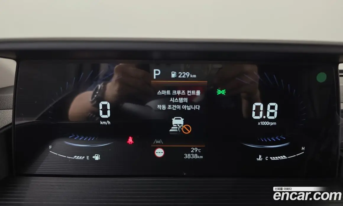 Hyundai Staria 2024 2.2 автомат (гидро), фото 11
