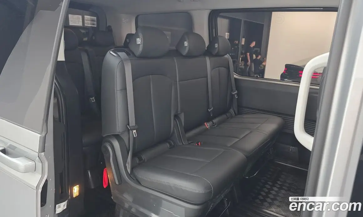 Hyundai Staria 2024 2.2 автомат (гидро), фото 17