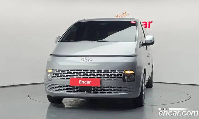 Hyundai Staria 2024 2.2 автомат (гидро), миниатюра 3