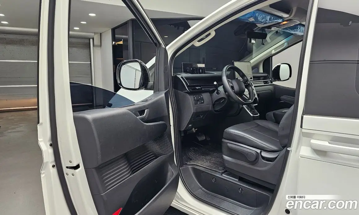 Hyundai Staria 2026 3.5 автомат (гидро), фото 13 Hyundai Staria 2026 3.5 автомат (гидро), фото 13