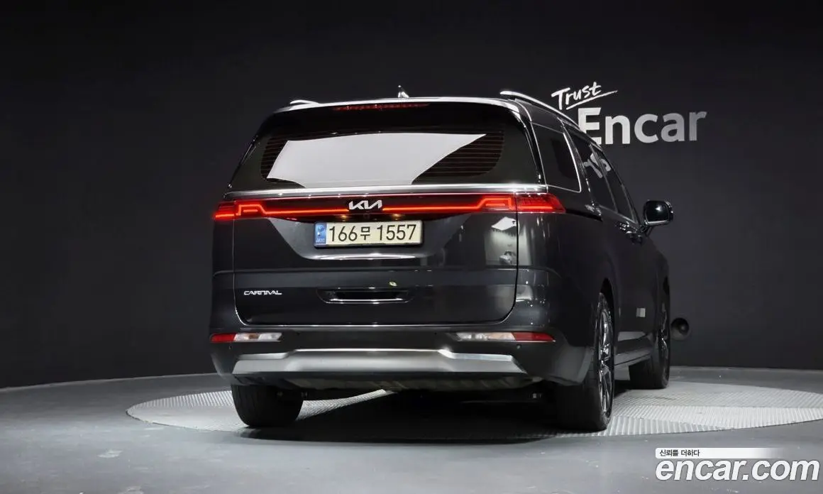 Kia Carnival 2023 2.2 автомат (гидро), фото 4