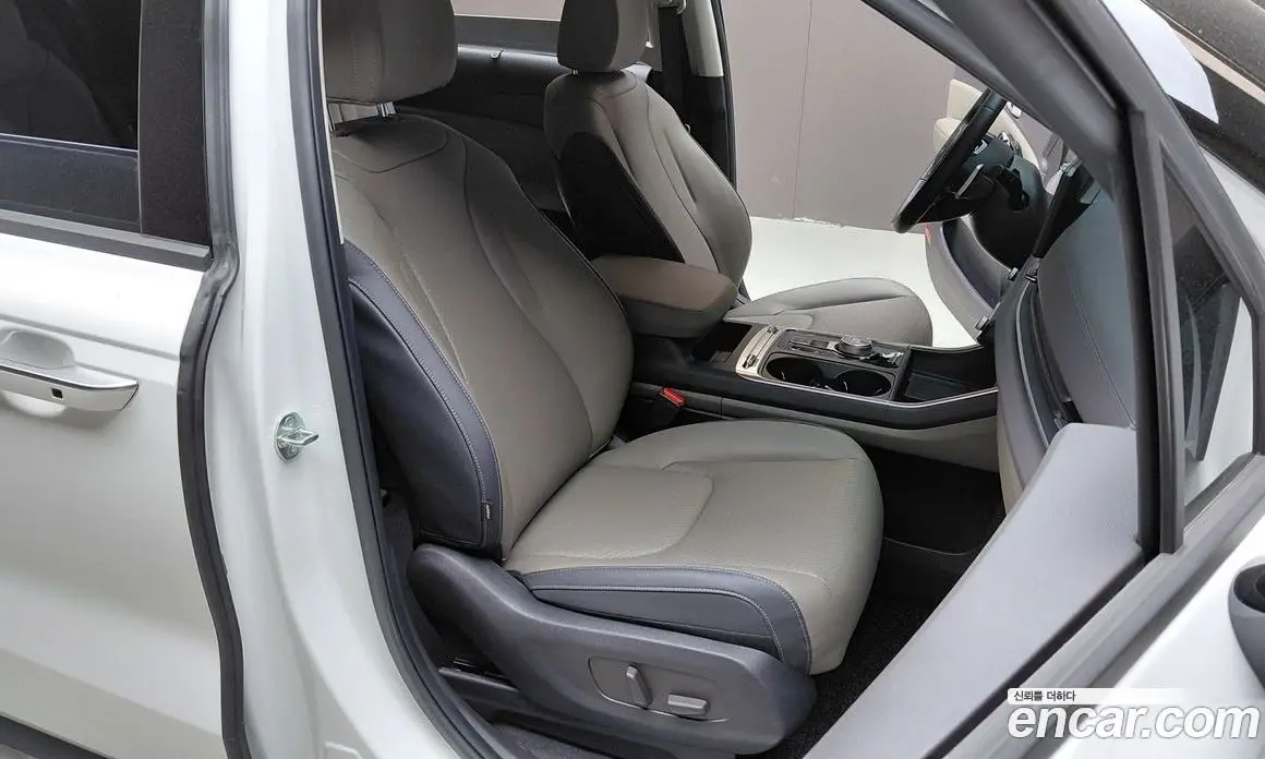 Kia Carnival 2024 3.5 автомат (гидро), фото 16 Kia Carnival 2024 3.5 автомат (гидро), фото 16