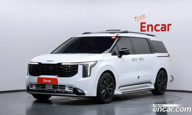 Kia Carnival, 2024, 16 888 км