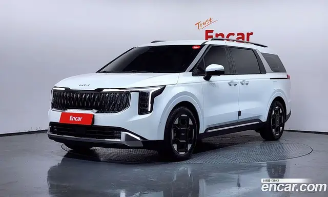 Kia Carnival, 2025, 9 846 км