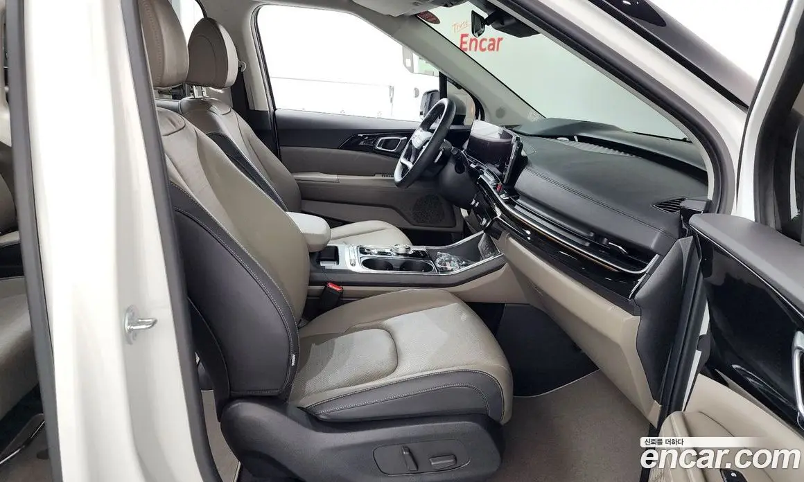 Kia Carnival 2025 2.2 автомат (гидро), фото 16 Kia Carnival 2025 2.2 автомат (гидро), фото 16