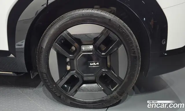 Kia EV9 2024 0.2 автомат (гидро), миниатюра 6
