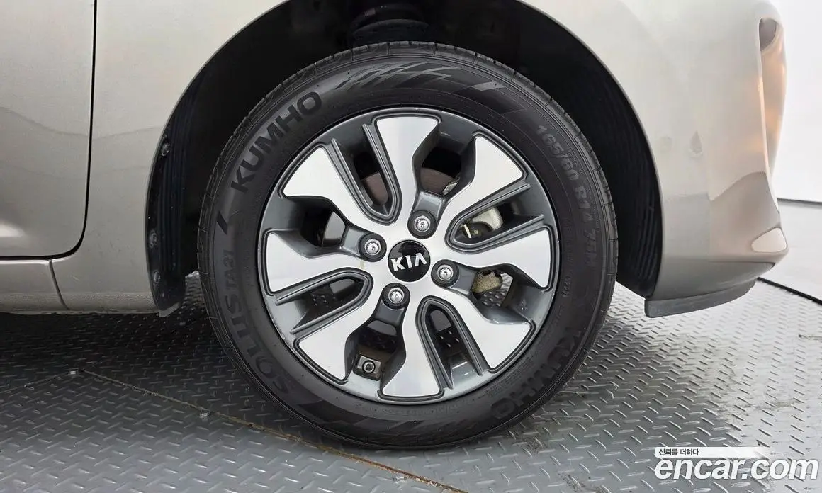 Kia Morning 2015 1.0 автомат (гидро), фото 4