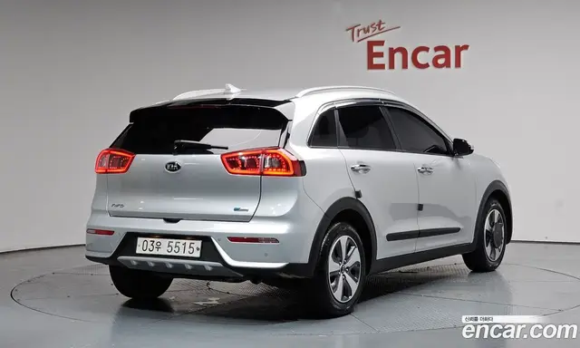 Kia Niro, 2017, 43 683 км