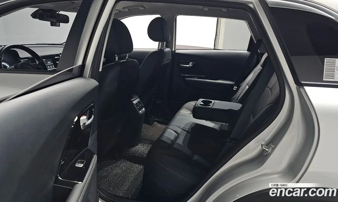 Kia Niro 2017 1.6 автомат (гидро), фото 17