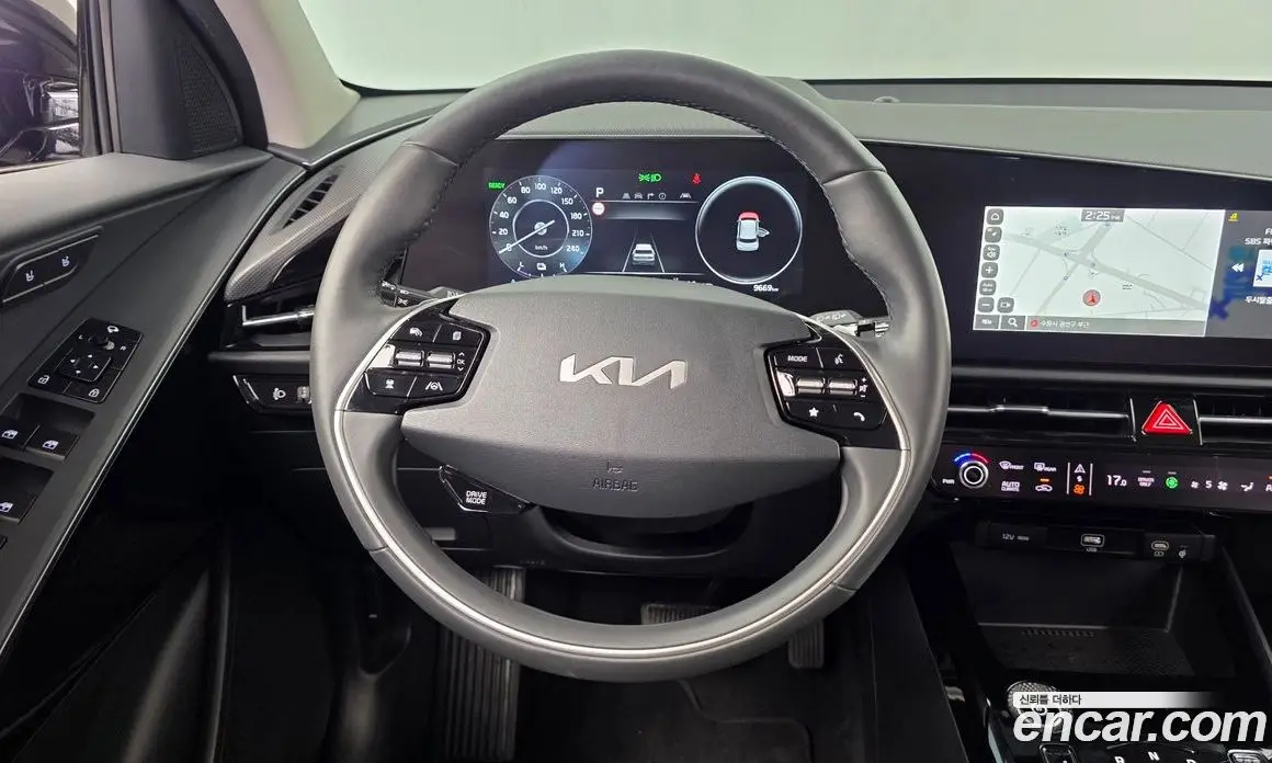 Kia Niro 2023 0.2 автомат (гидро), фото 19