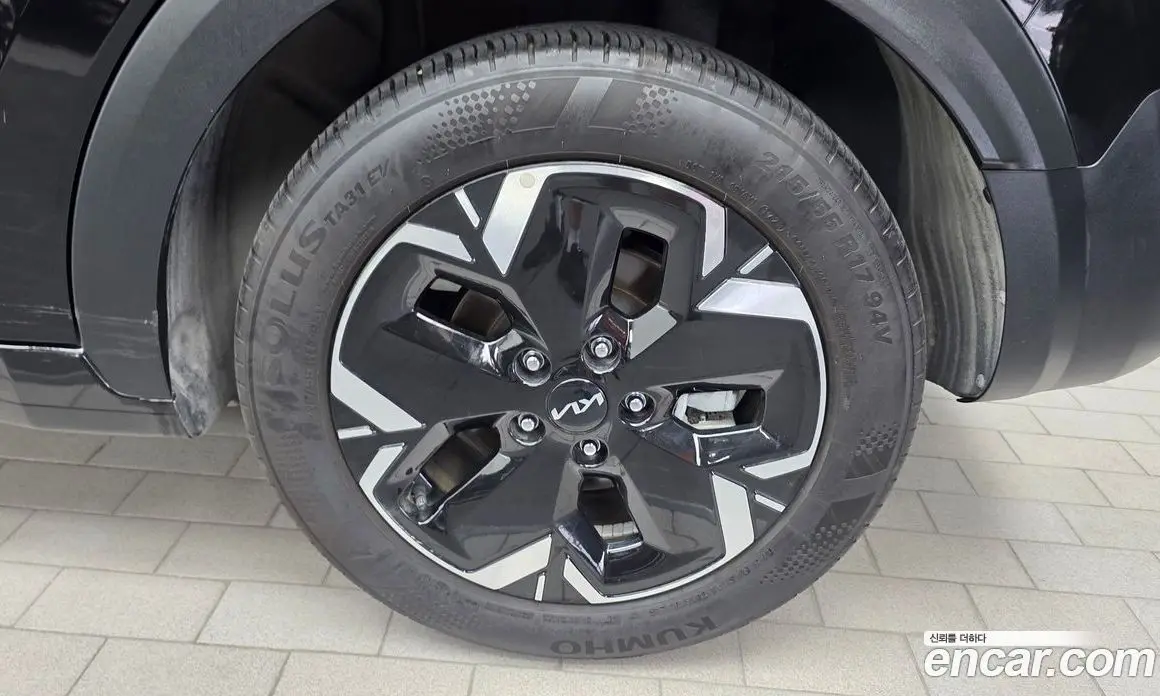 Kia Niro 2023 0.2 автомат (гидро), фото 7
