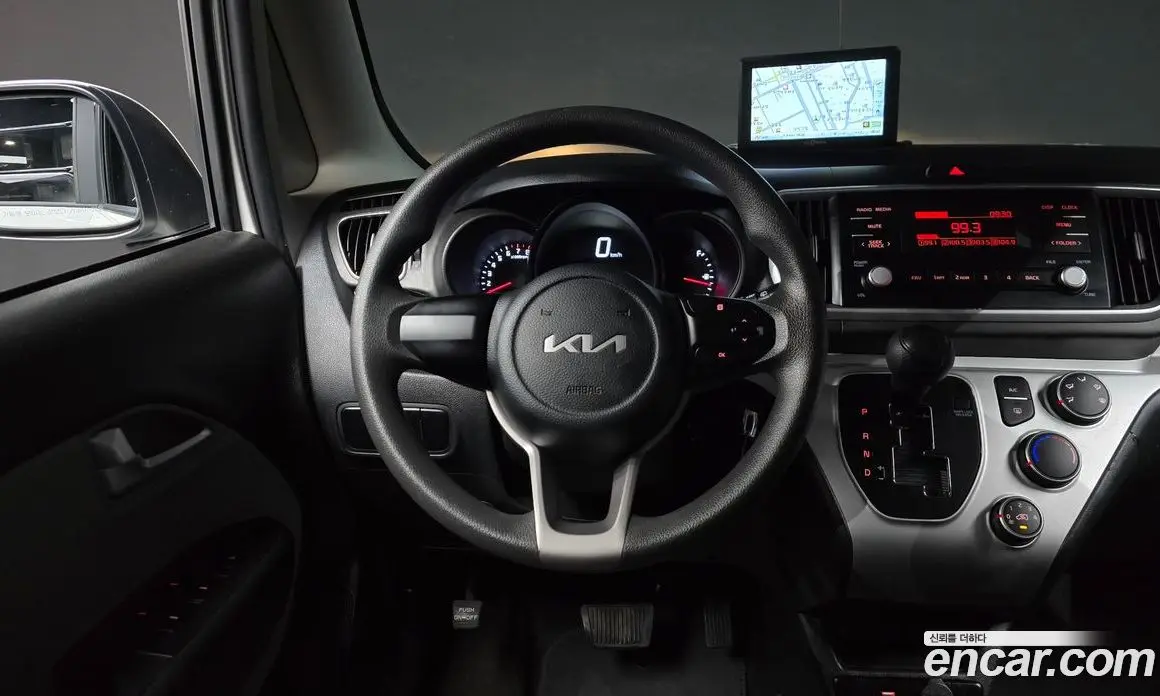 Kia Ray 2022 1.0 автомат (гидро), фото 12