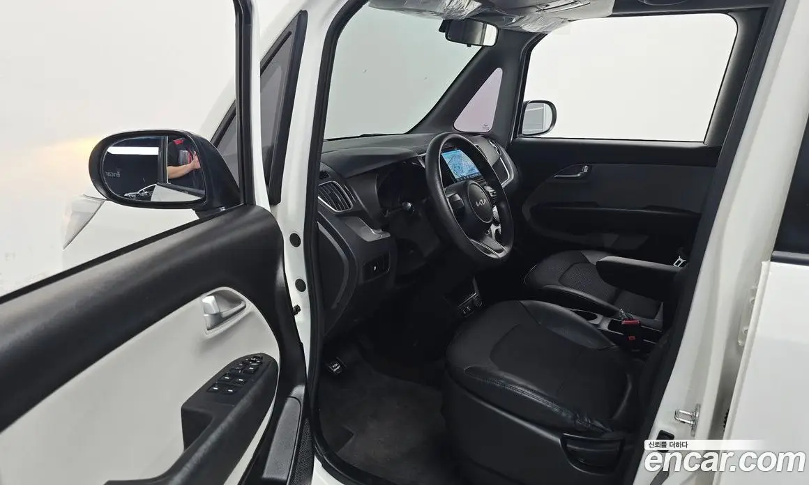 Kia Ray 2022 1.0 автомат (гидро), фото 13