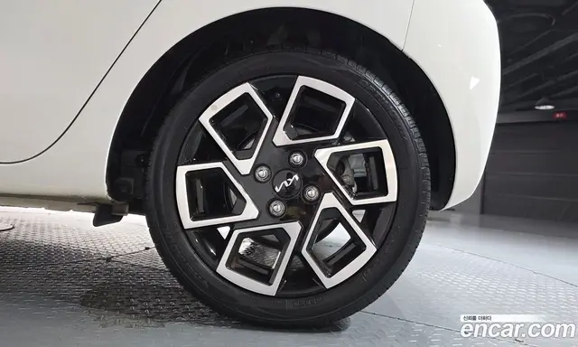 Kia Ray 2023 1.0 автомат (гидро), миниатюра 6 Kia Ray 2023 1.0 автомат (гидро), миниатюра 6