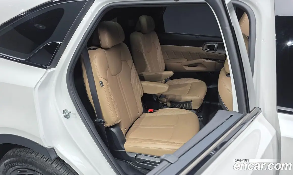 Kia Sorento 2024 1.6 автомат (гидро), фото 17