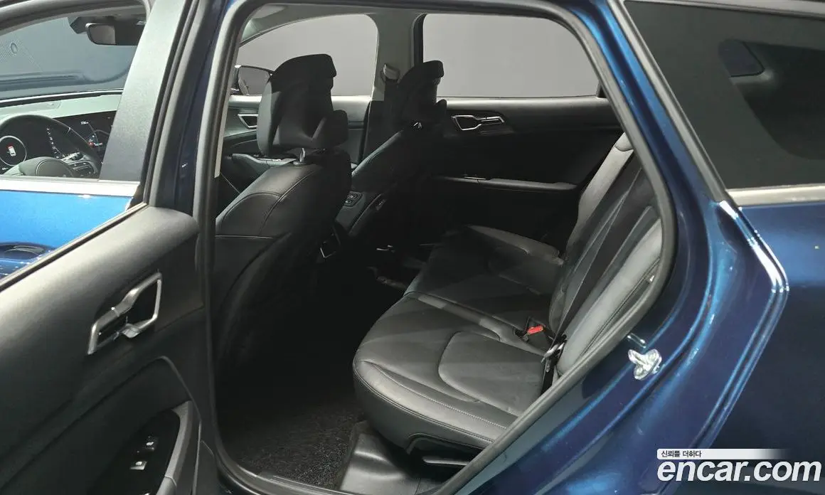 Kia Sportage 2024 1.6 автомат (гидро), фото 18 Kia Sportage 2024 1.6 автомат (гидро), фото 18