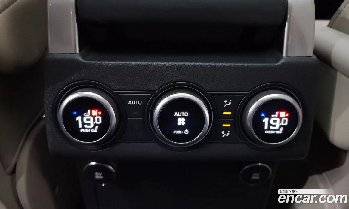 Land Rover Discovery 2019 3.0 автомат (гидро), фото 19