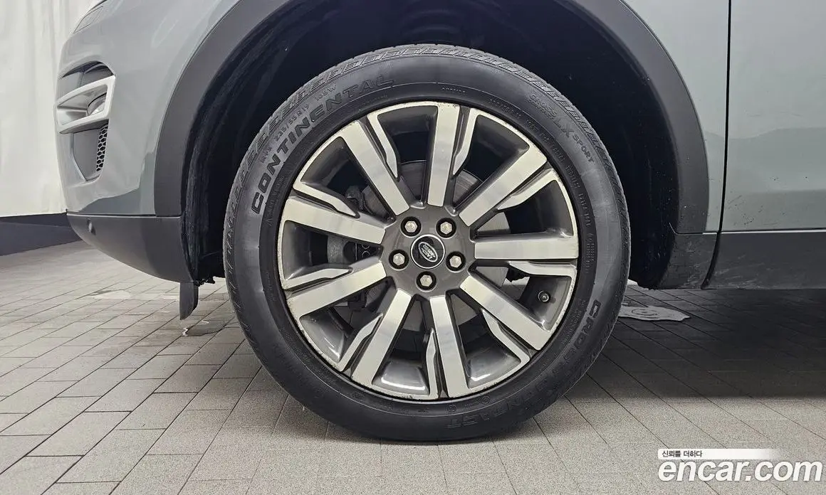 Land Rover Discovery Sport 2017 2.0 автомат (гидро), фото 5 Land Rover Discovery Sport 2017 2.0 автомат (гидро), фото 5