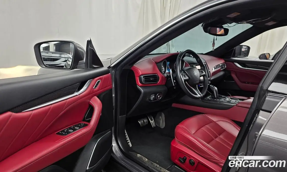 Maserati Levante 2019 3.0 автомат (гидро), фото 13
