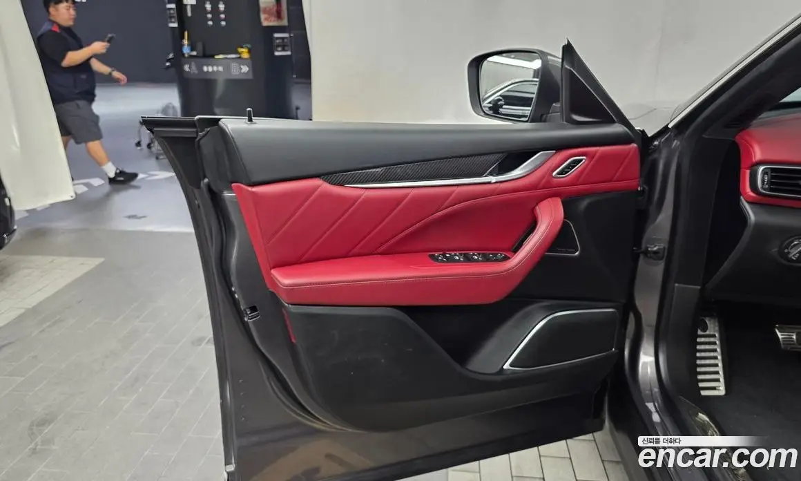 Maserati Levante 2019 3.0 автомат (гидро), фото 14