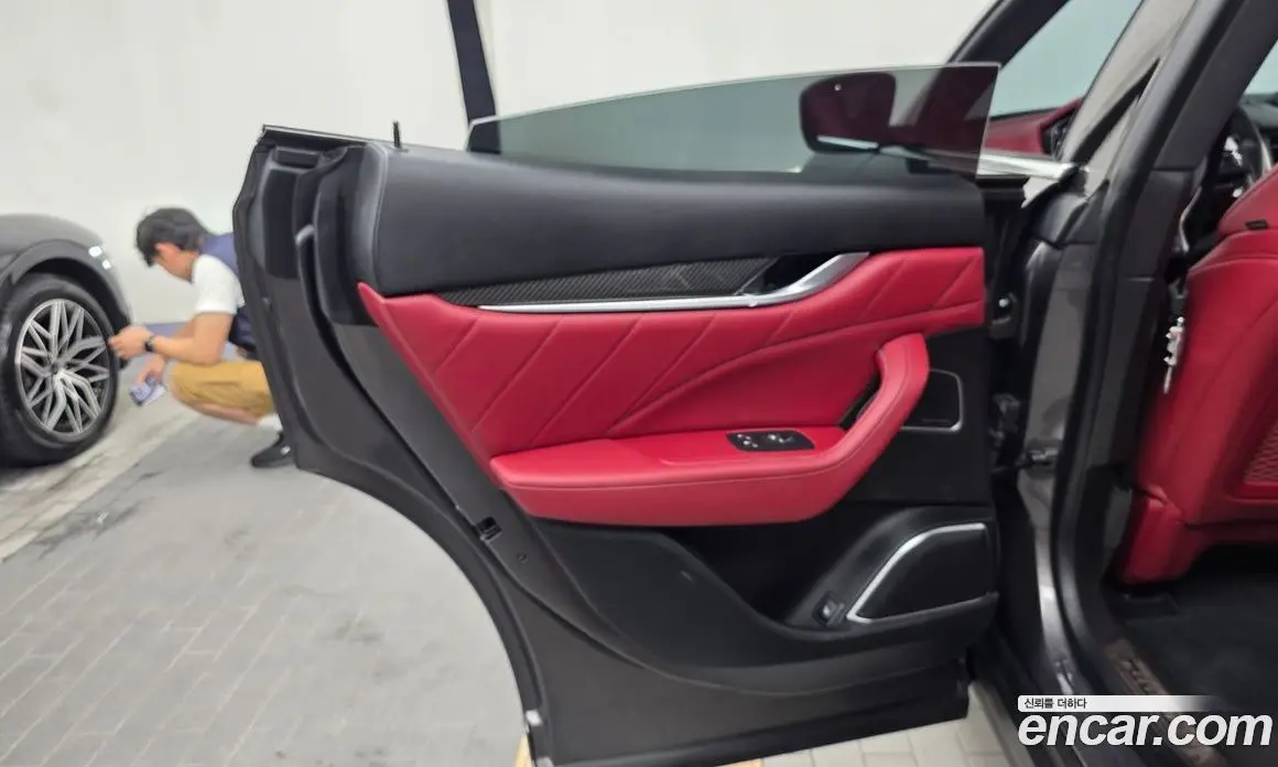 Maserati Levante 2019 3.0 автомат (гидро), фото 15