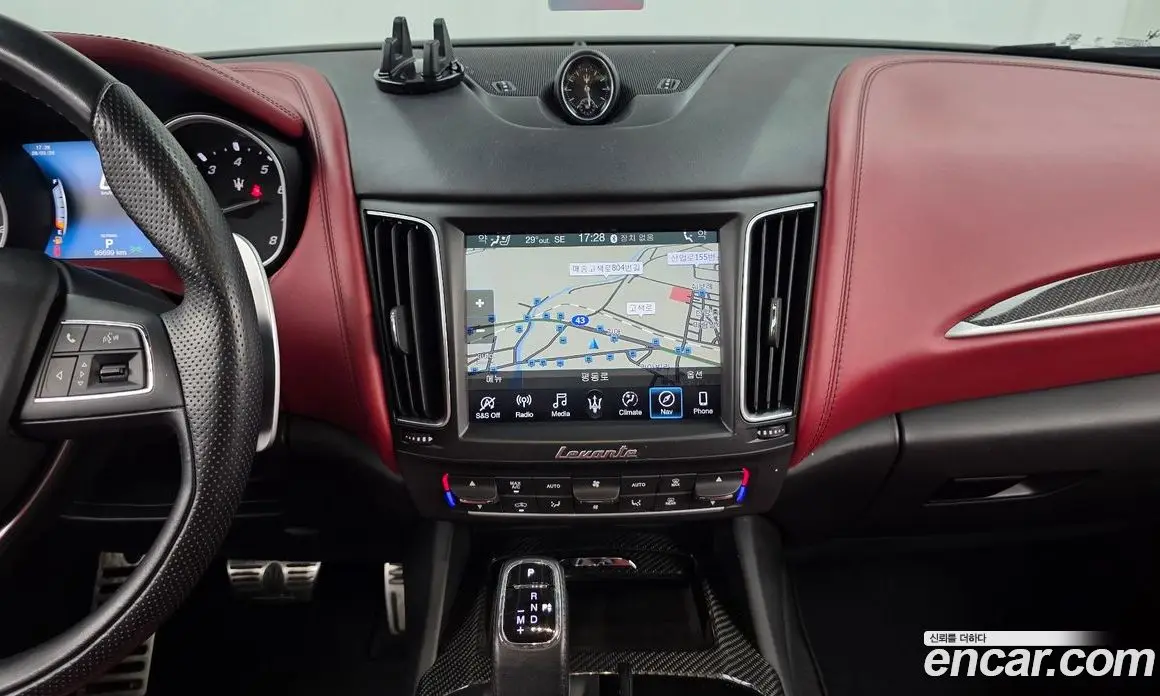 Maserati Levante 2019 3.0 автомат (гидро), фото 20