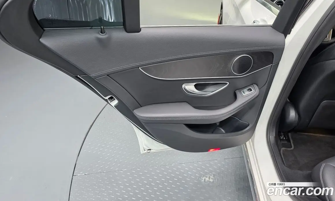 Mercedes-Benz C-Class 2019 1.9 автомат (гидро), фото 15 Mercedes-Benz C-Class 2019 1.9 автомат (гидро), фото 15