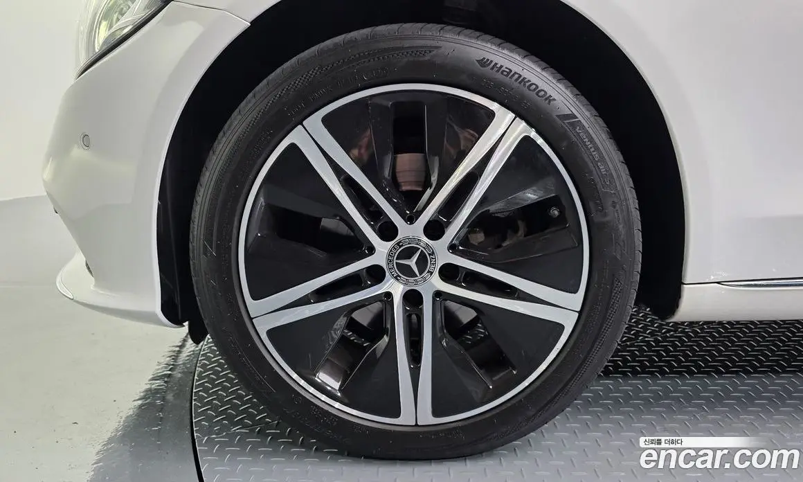 Mercedes-Benz C-Class 2019 1.9 автомат (гидро), фото 5 Mercedes-Benz C-Class 2019 1.9 автомат (гидро), фото 5