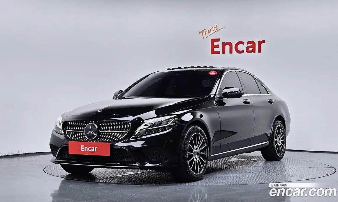 Mercedes-Benz C-Class 2019 1.9 автомат (гидро), фото 1