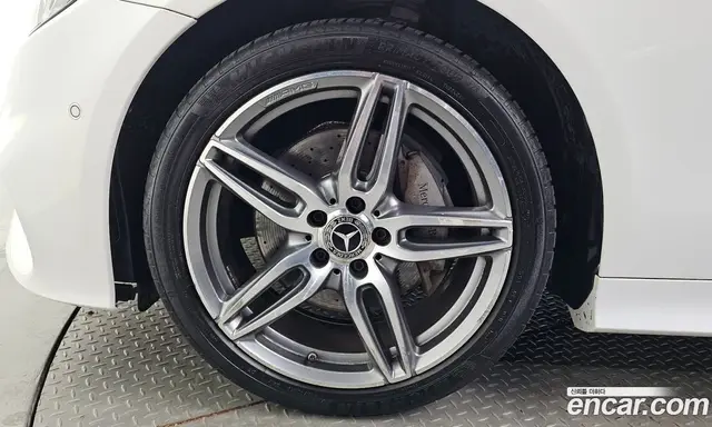 Mercedes-Benz E-Class 2019 1.9 автомат (гидро), миниатюра 5 Mercedes-Benz E-Class 2019 1.9 автомат (гидро), миниатюра 5