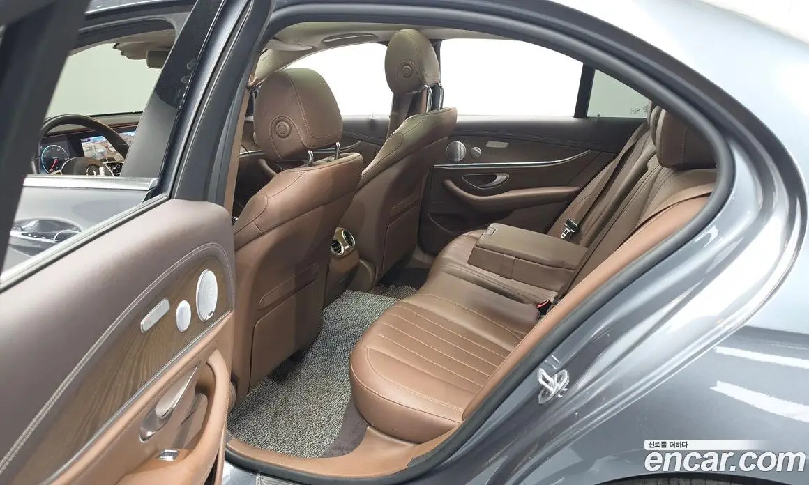 Mercedes-Benz E-Class 2019 2.0 автомат (гидро), фото 17