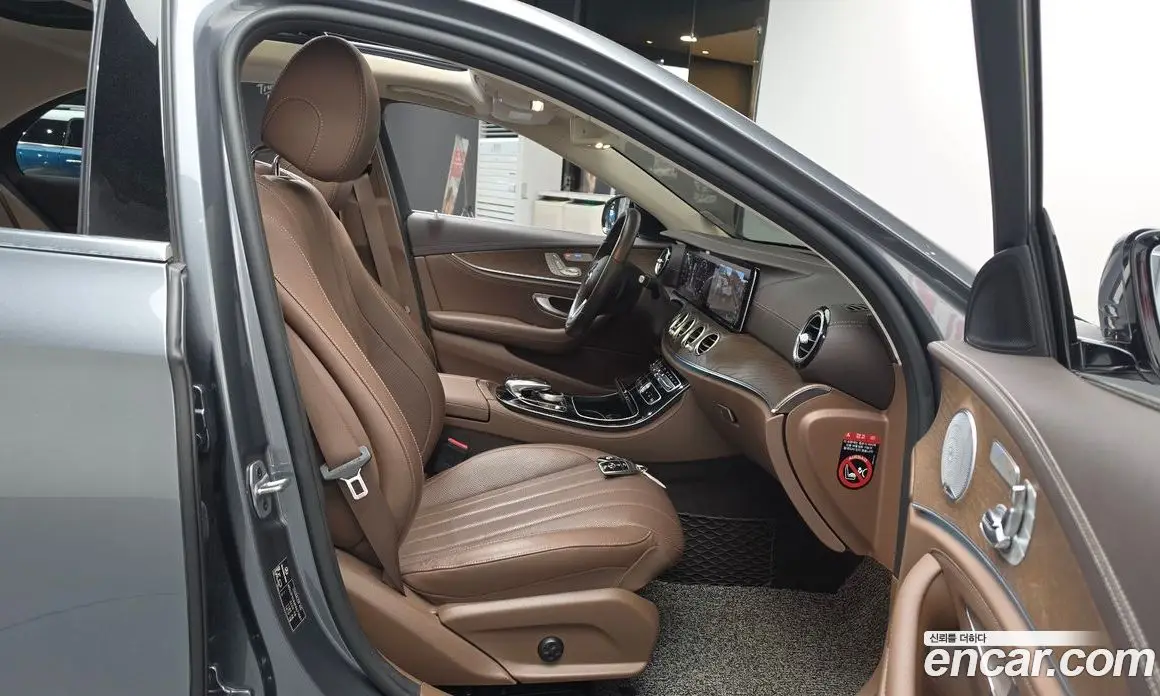 Mercedes-Benz E-Class 2019 2.0 автомат (гидро), фото 18