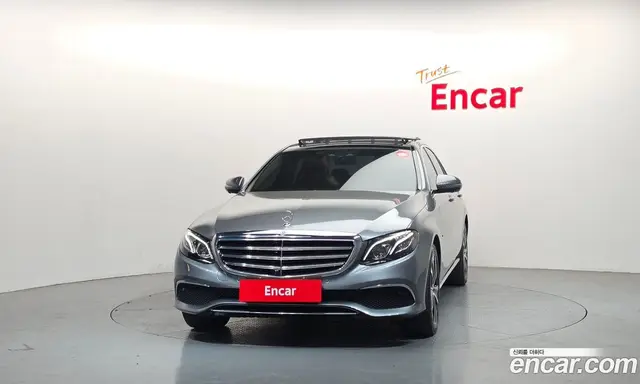 Mercedes-Benz E-Class 2019 2.0 автомат (гидро), миниатюра 3
