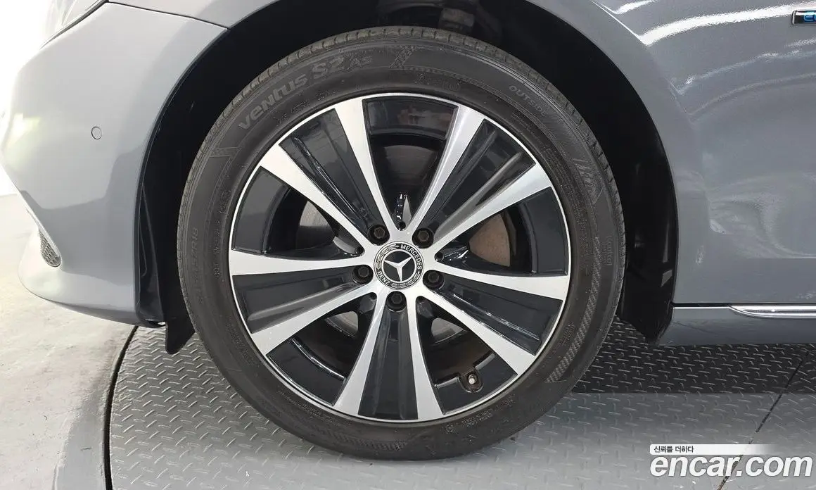 Mercedes-Benz E-Class 2019 2.0 автомат (гидро), фото 5